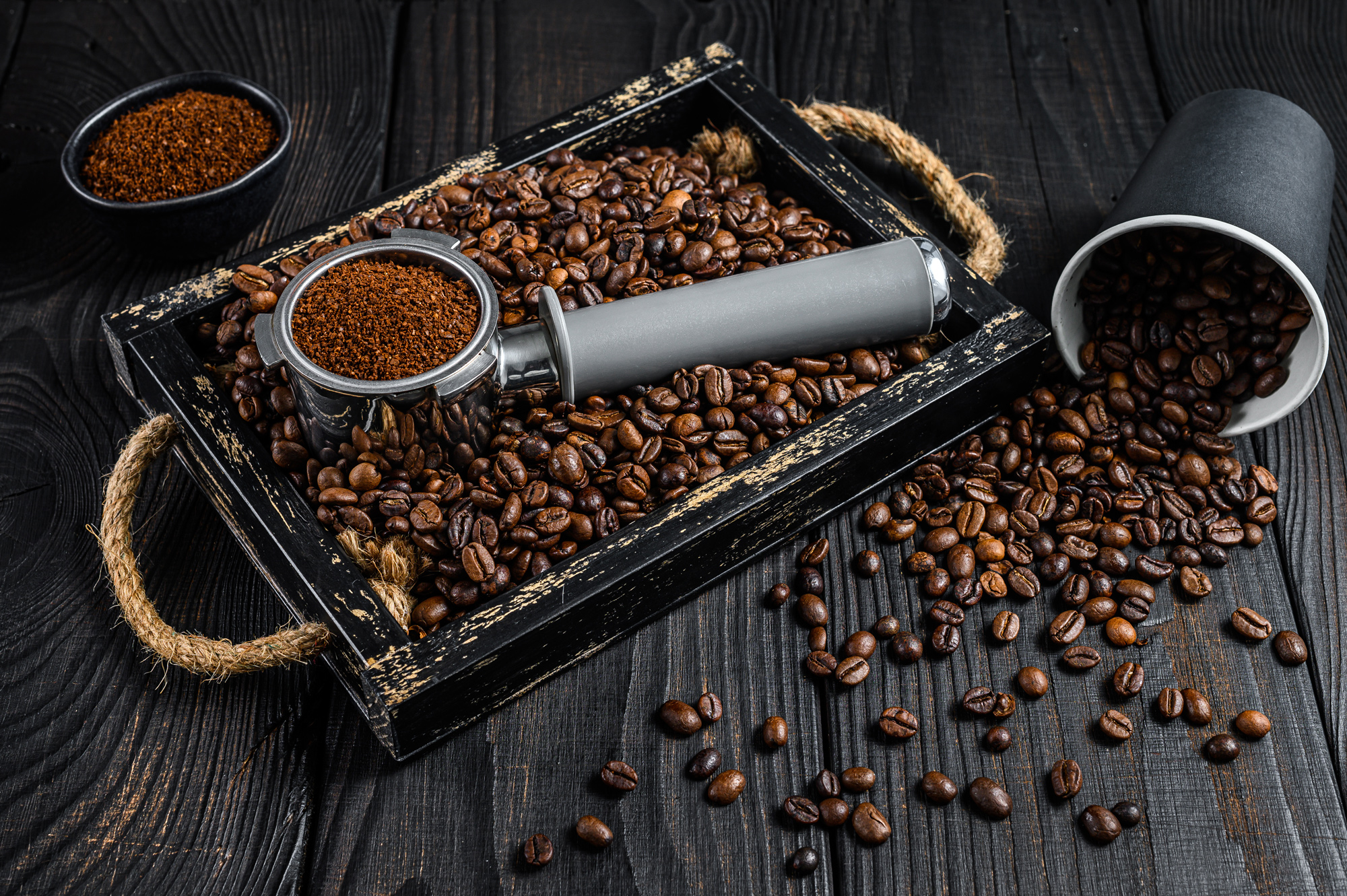 ground-coffee-in-portafilter-for-espresso-in-a-woo-2023-11-27-04-58-32-utc22